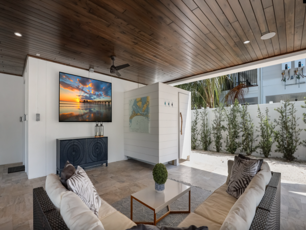 Luxury rental home one block to beach